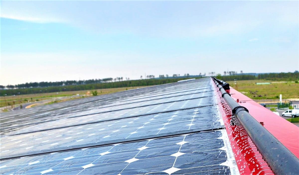 Cooling down PV panels with water - pv magazine USA