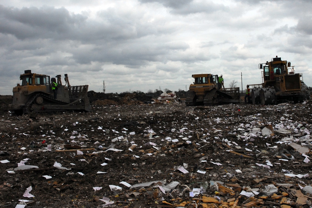 it-may-be-safe-to-put-pv-panels-in-landfills-but-that-doesn-t-mean-we