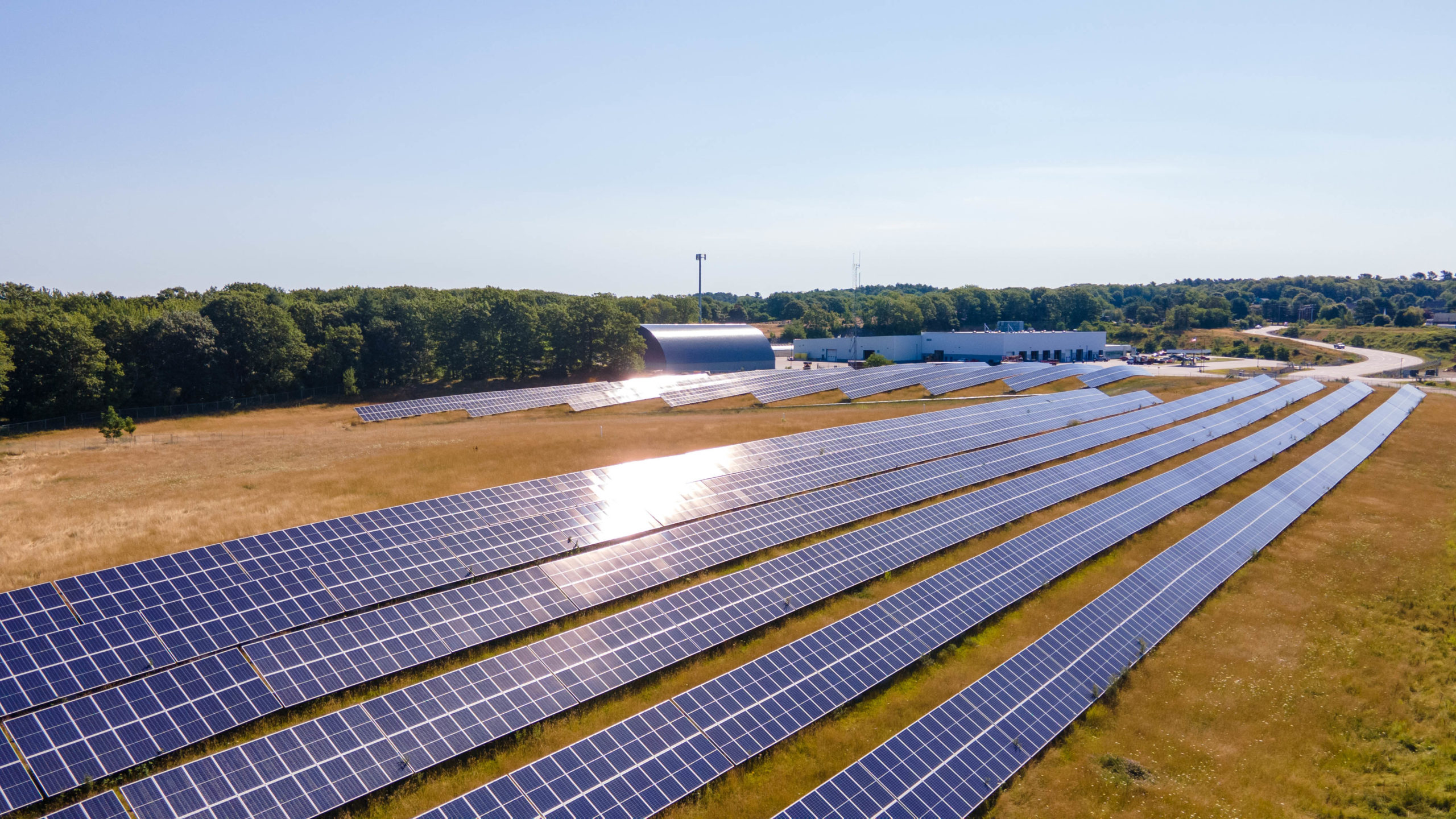 Developer Takes Over New York Landfill Solar Site Pv Magazine USA   South Portland Landfill West With Phase 1 In Background Photo By Revision Energy Scaled 