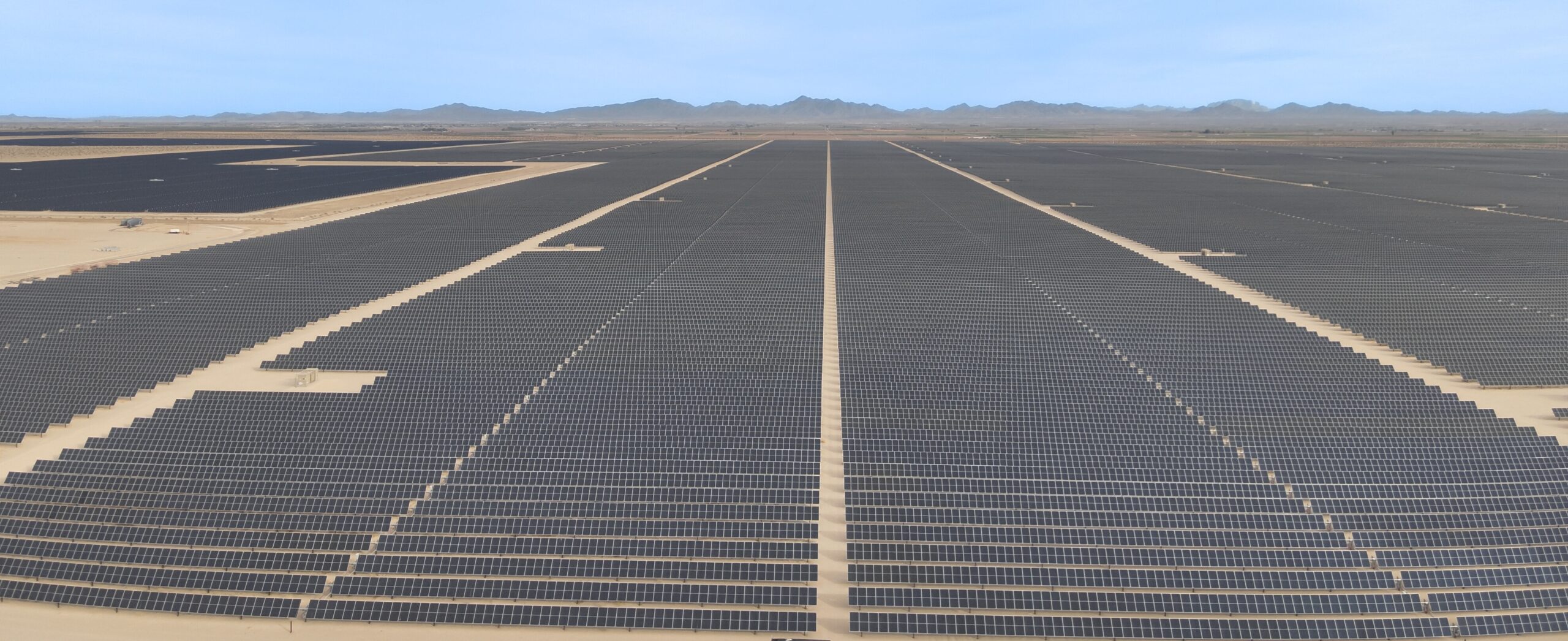 Large-scale solar with 600 MWh of storage now operational in California