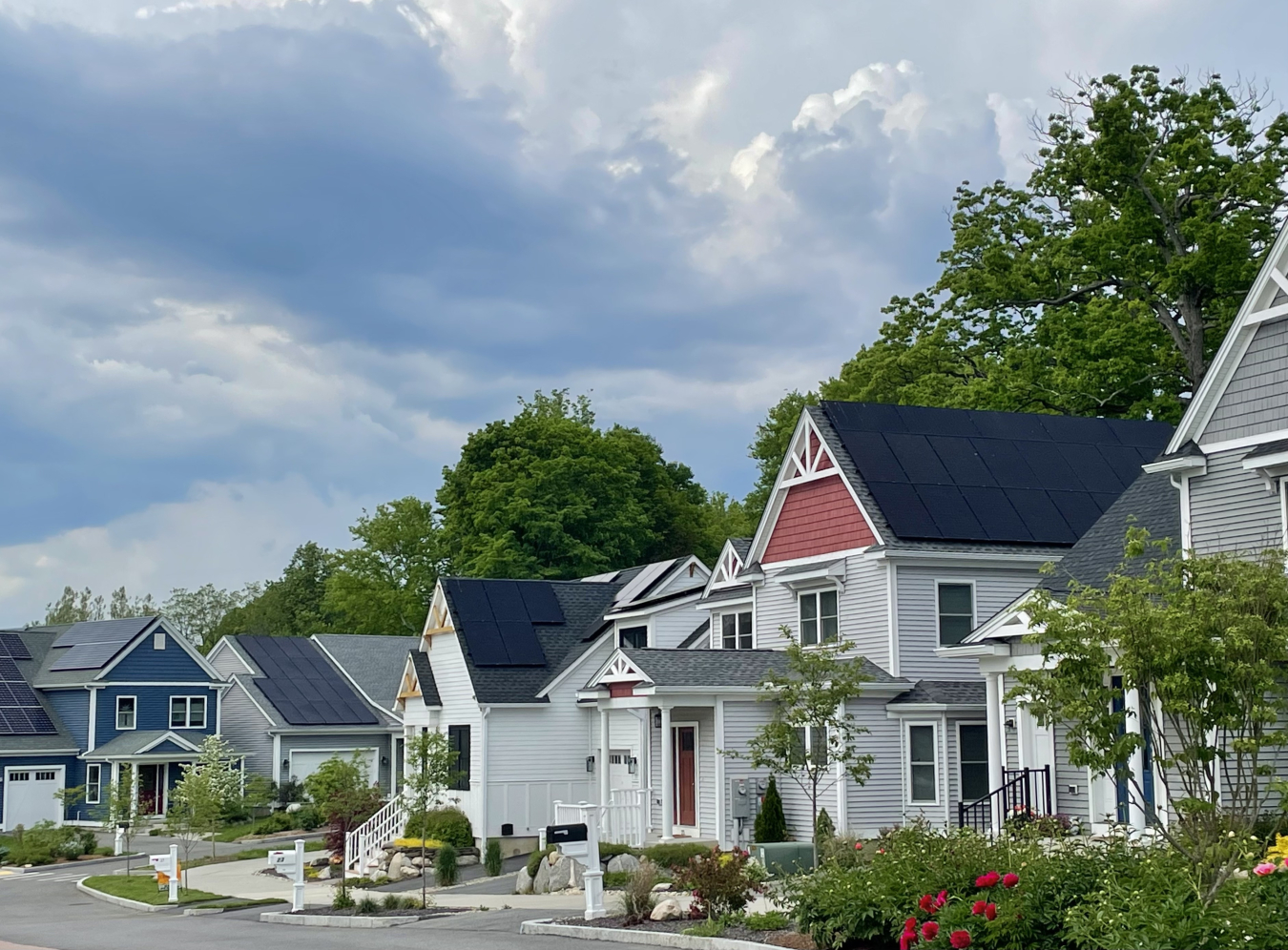 Senator to propose amendment that extends residential solar tax credit
