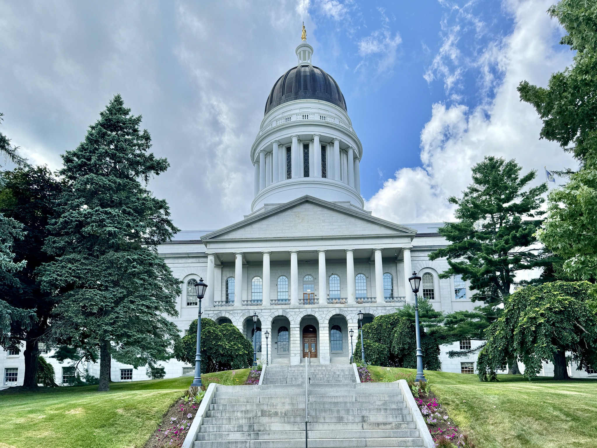 Net metering faces uncertainty in Maine