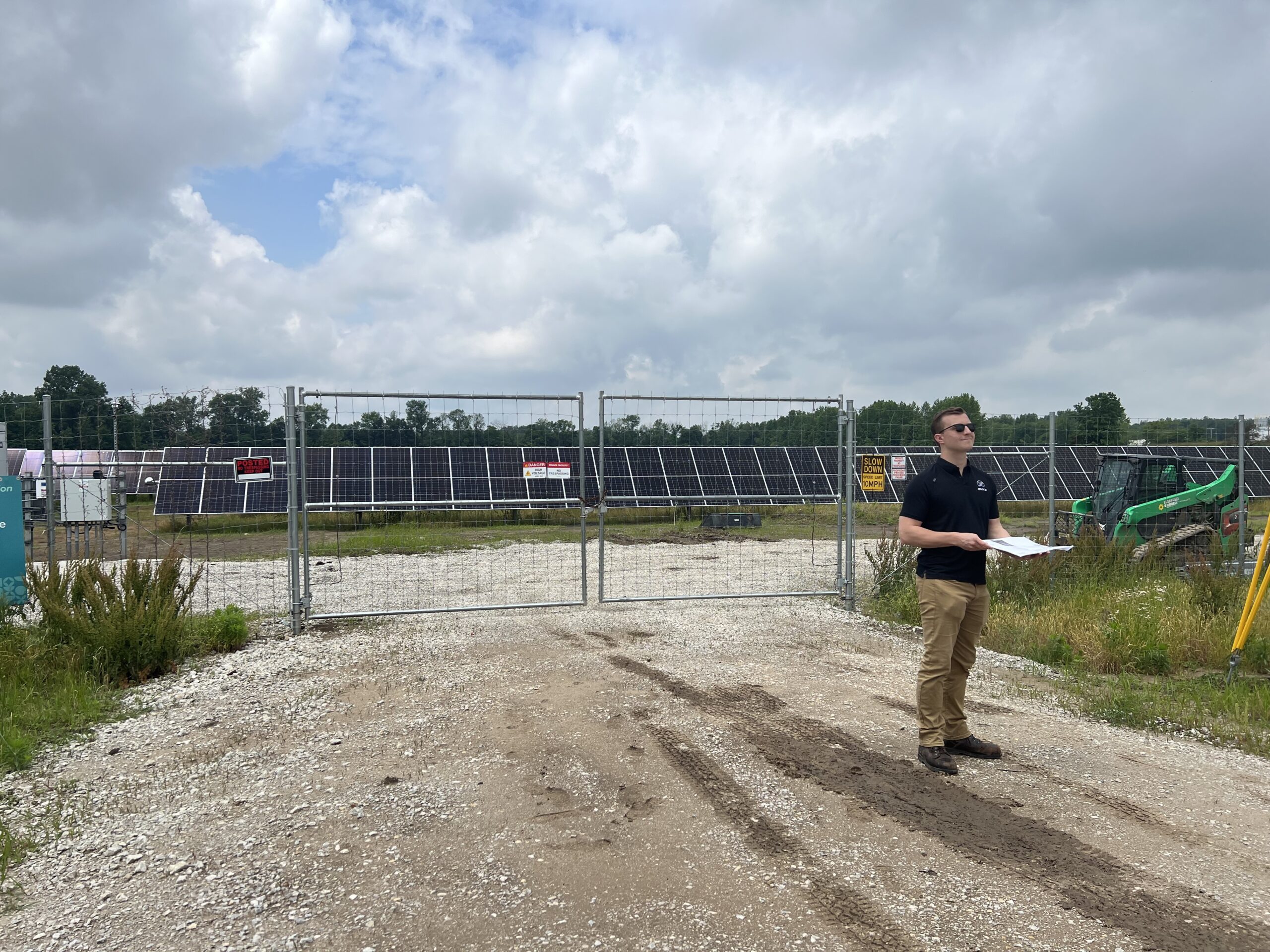 Illinois manufacturing facility 85% powered by solar