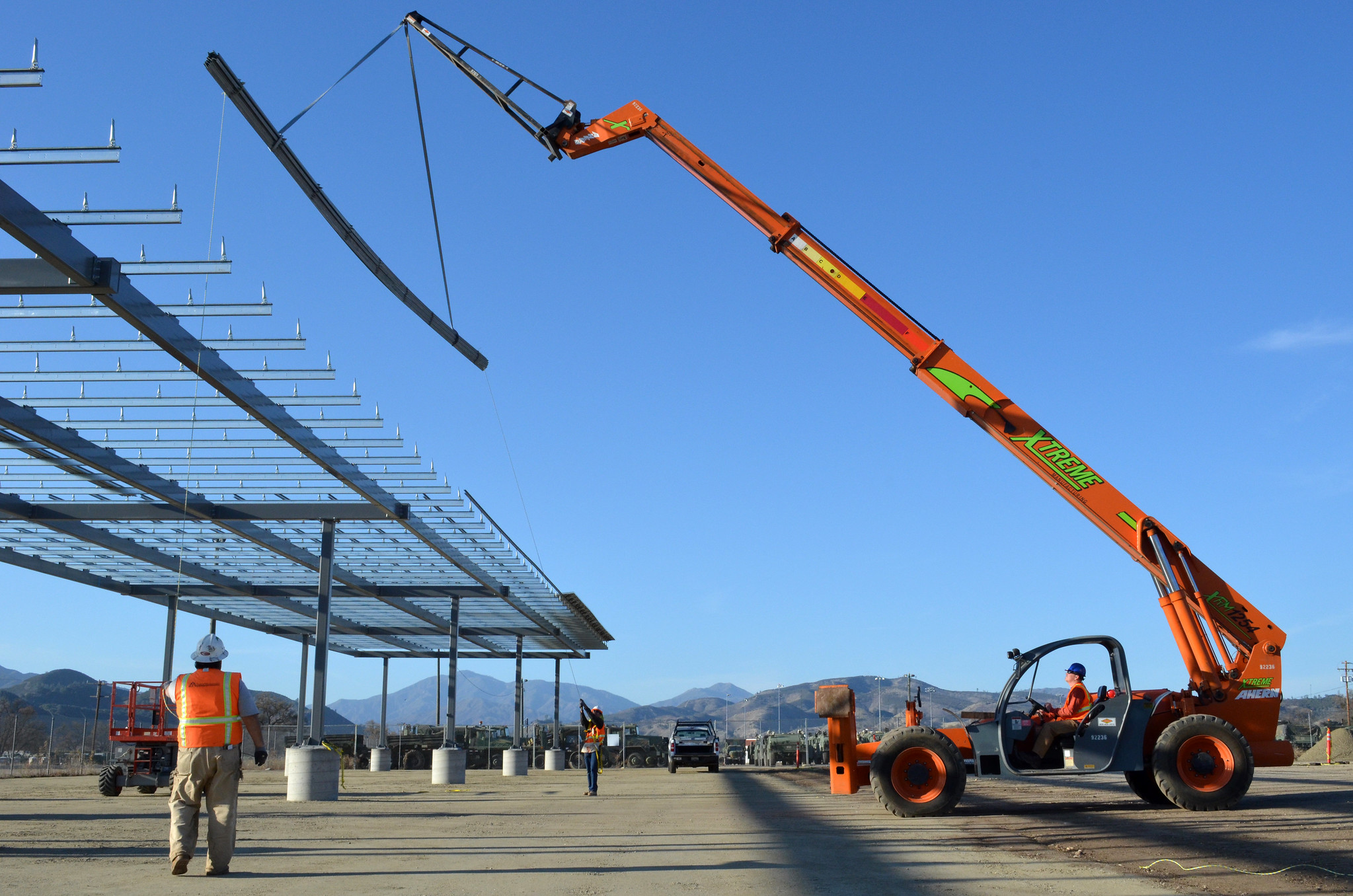 SolMicrogrid to buy near-complete C&I solar, microgrid projects